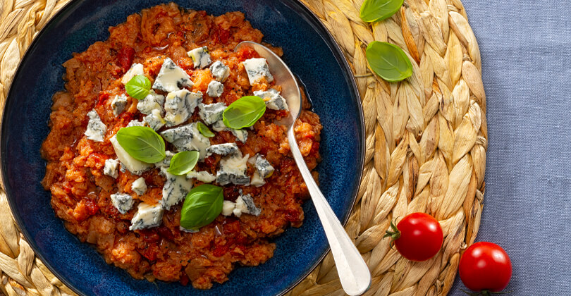 Bröd- och tomatsoppa med spicy Gorgonzola SUB och basilika